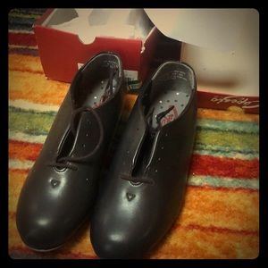 Brand New Black Tap Shoes!